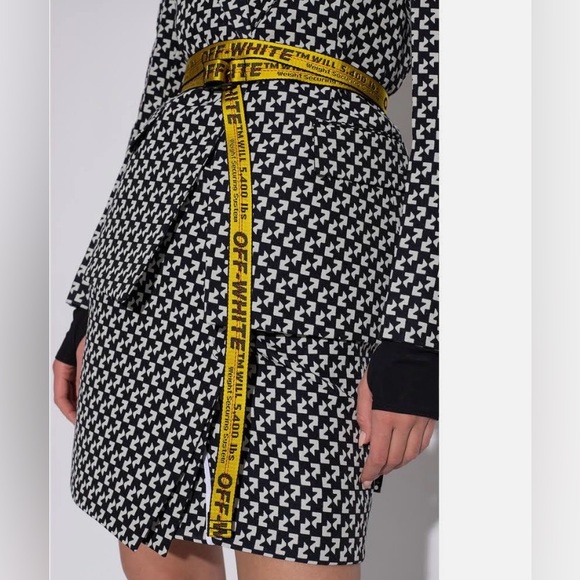 EUC Unisex One Size Off-White Mini Industrial Belt SS19 In Yellow & Black Color - Picture 5 of 14